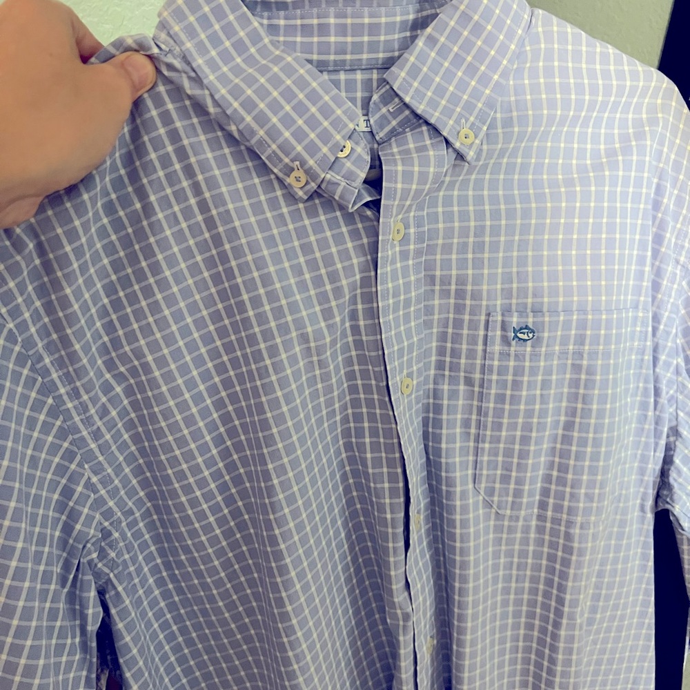 Southern Tide dress shirt, sharp and like new. Worn and washed 1x